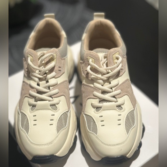 GORGEOUS NAK-D sneakers, size EU 41/ size US 10.5 - Picture 4 of 4